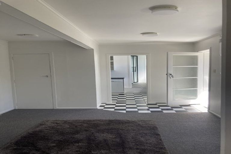 Photo of property in 7a Hawker Street, Mount Victoria, Wellington, 6011