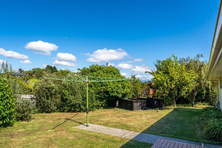 Photo of property in 12 Lionel Place, Mapua, 7005