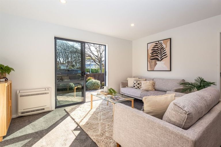 Photo of property in 112 Riverlaw Terrace, Saint Martins, Christchurch, 8022