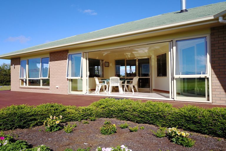 Photo of property in 415 Te Ahu Ahu Road, Waimate North, Kaikohe, 0472