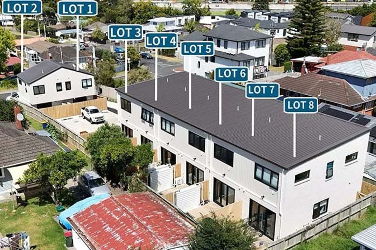Photo of property in 7/15 Toru Street, Te Atatu Peninsula, Auckland, 0610