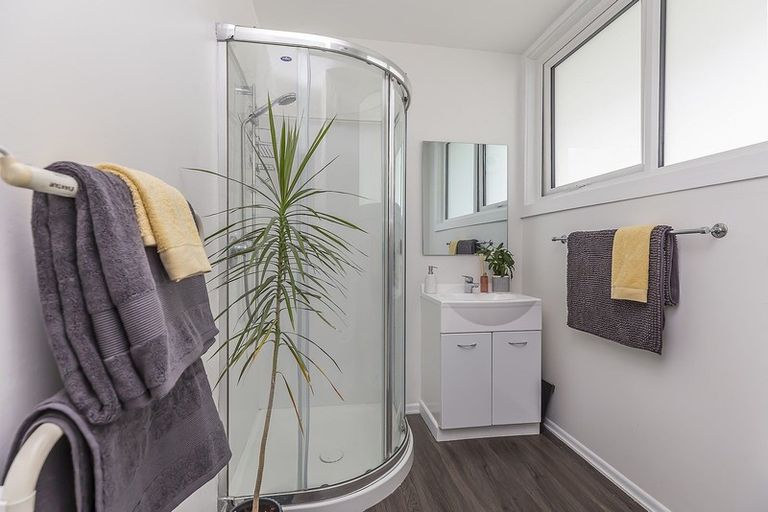 Photo of property in 132 Mitchell Street, Brooklyn, Wellington, 6021