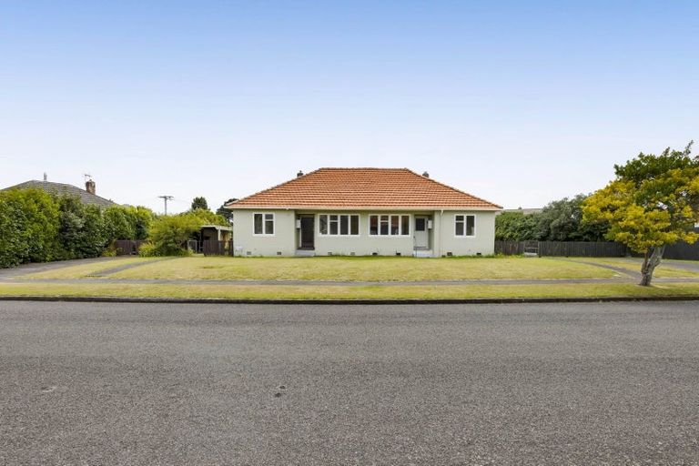 Photo of property in 51-53 Wrantage Street, Westown, New Plymouth, 4310