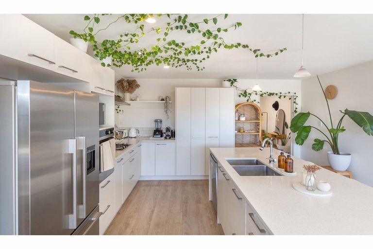 Photo of property in 16 Torbeg Lane, Broomfield, Christchurch, 8042