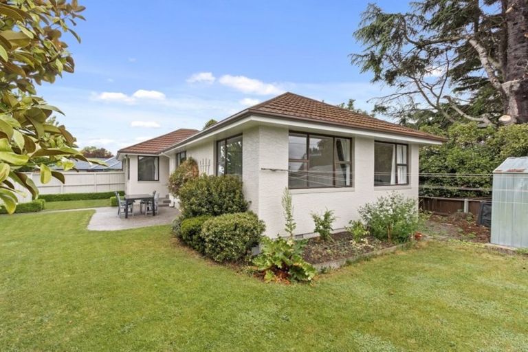Photo of property in 147 Maidstone Road, Ilam, Christchurch, 8041
