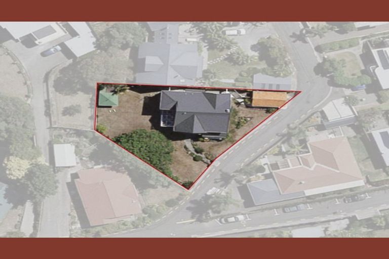 Photo of property in 2 Gladstone Road, Bluff Hill, Napier, 4110