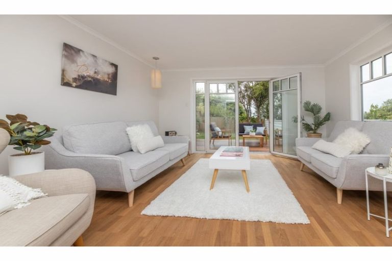 Photo of property in 1/17b Cracroft Terrace, Cashmere, Christchurch, 8022