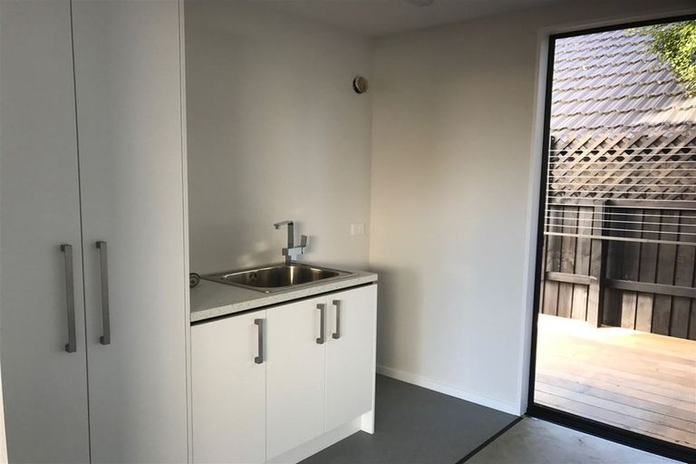 Photo of property in 3/46 Champion Street, Edgeware, Christchurch, 8013