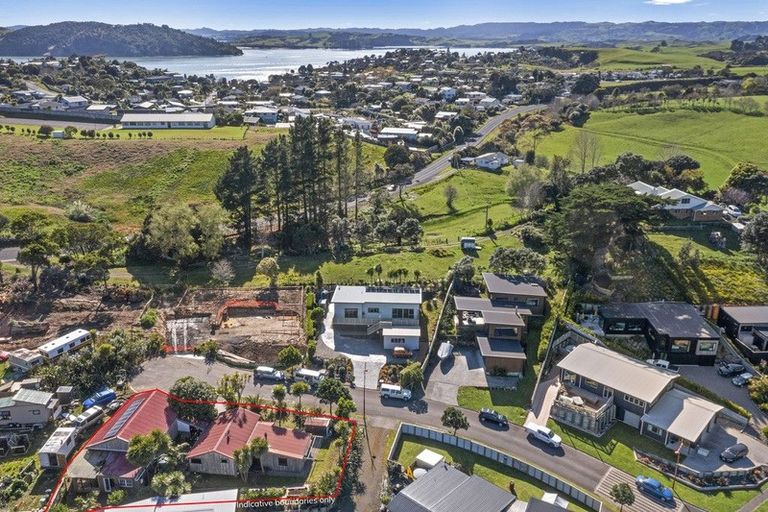 Photo of property in 5 Te Whare Hauora Place, Raglan, 3225