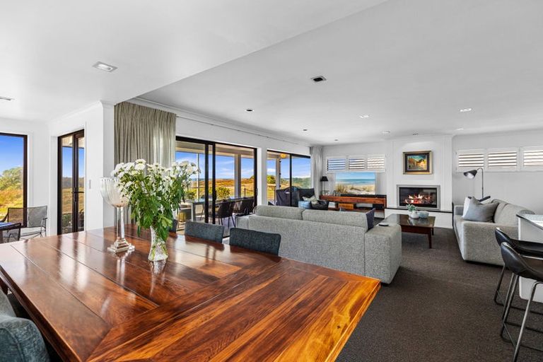 Photo of property in 820a Papamoa Beach Road, Papamoa Beach, Papamoa, 3118