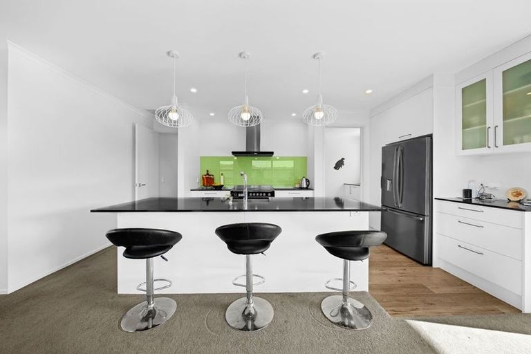 Photo of property in 54 Te Ara Aukati Terrace, Pokeno, 2471