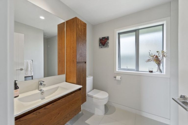 Photo of property in 22 Helen June Avenue, Flagstaff, Hamilton, 3210