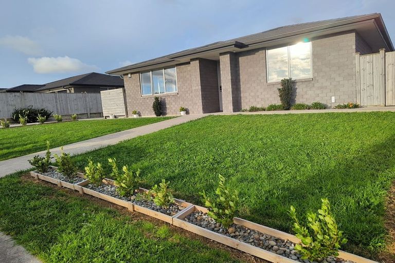 Photo of property in 52 Munro Road, Pokeno, 2472