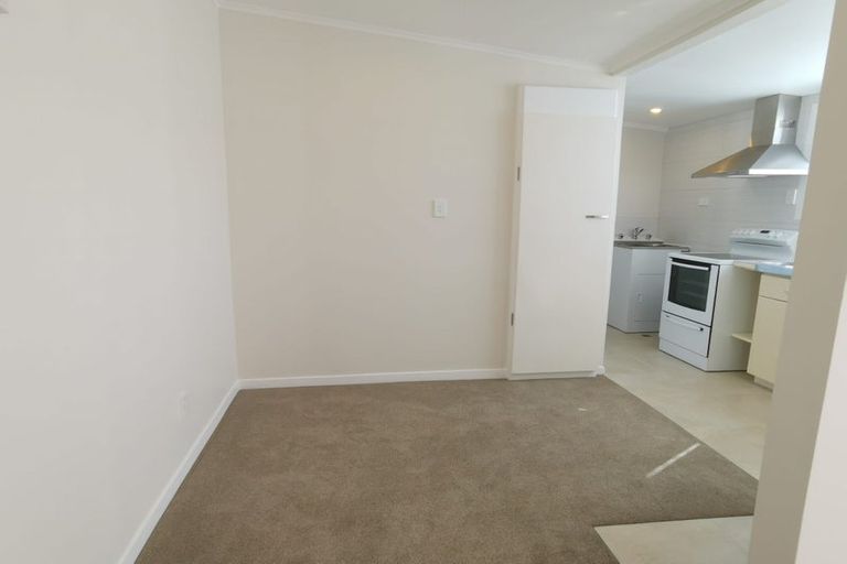 Photo of property in 44 Brandon Road, Glen Eden, Auckland, 0602