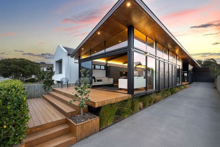 Photo of property in 69a Beachville Road, Redcliffs, Christchurch, 8081