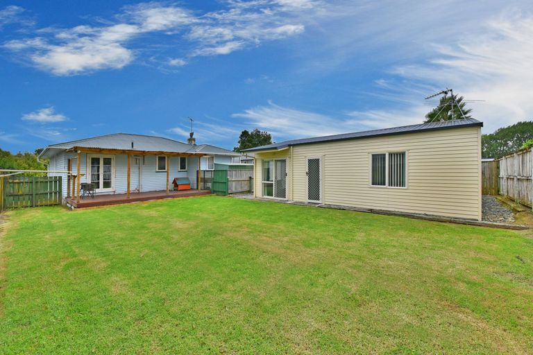 Photo of property in 16 Claymore Street, Manurewa, Auckland, 2102