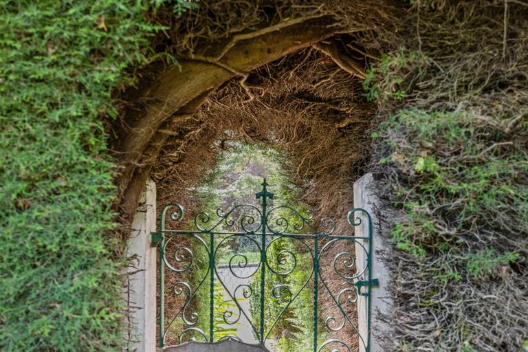 Photo of property in 2 Ranui Crescent, Diamond Harbour, Lyttelton, 8971