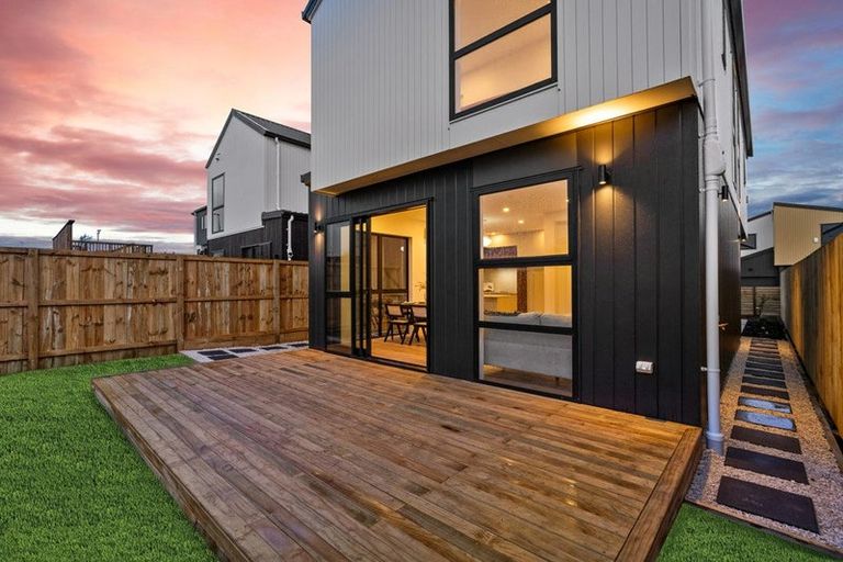 Photo of property in 4d Mahogany Street, Westgate, 0814