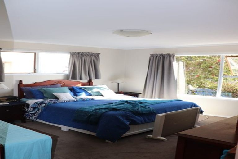 Photo of property in 2/47 Braemar Road, Rothesay Bay, Auckland, 0630