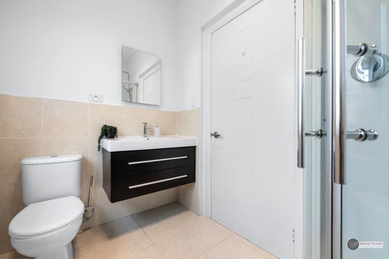 Photo of property in 17 Collingwood Street, Waterloo, Lower Hutt, 5011