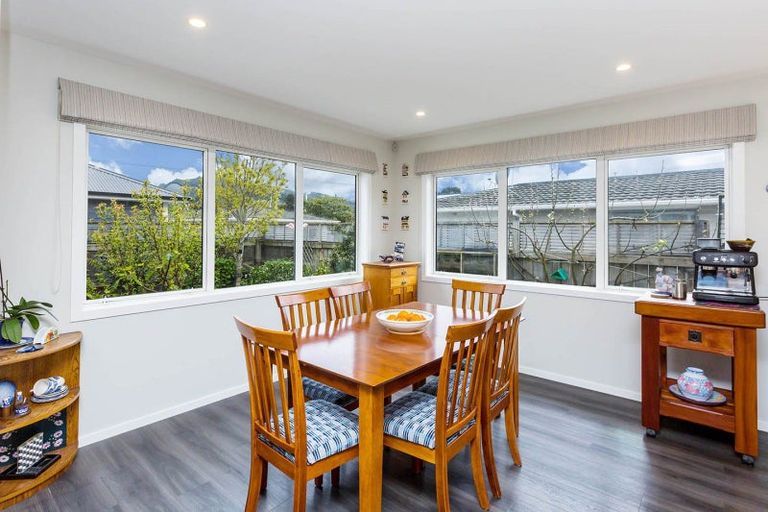 Photo of property in 15a Kiln Street, Silverstream, Upper Hutt, 5019
