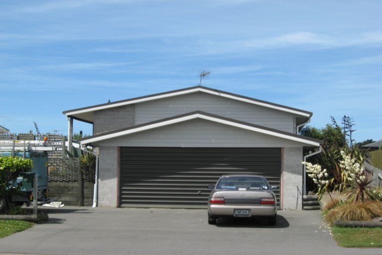 Photo of property in 181 Estuary Road, South New Brighton, Christchurch, 8062