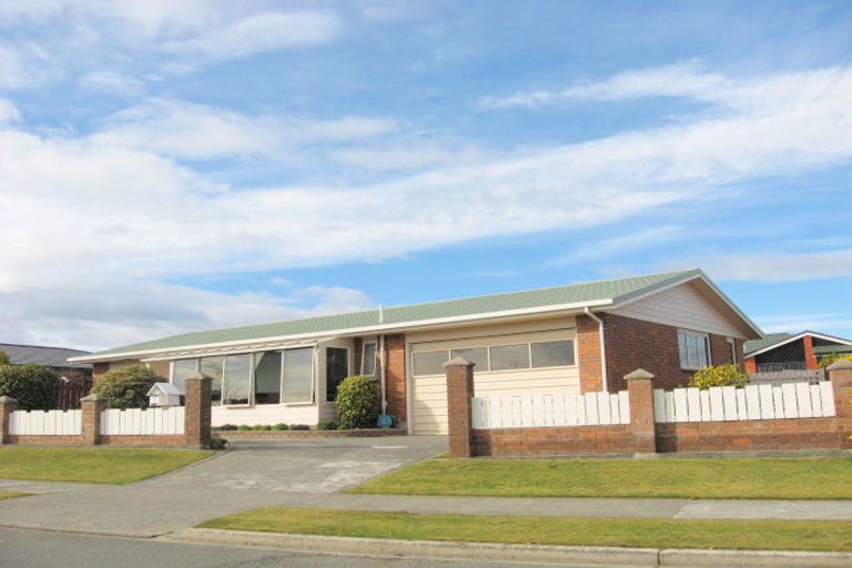 Photo of property in 2 Bowen Street, Te Anau, 9600
