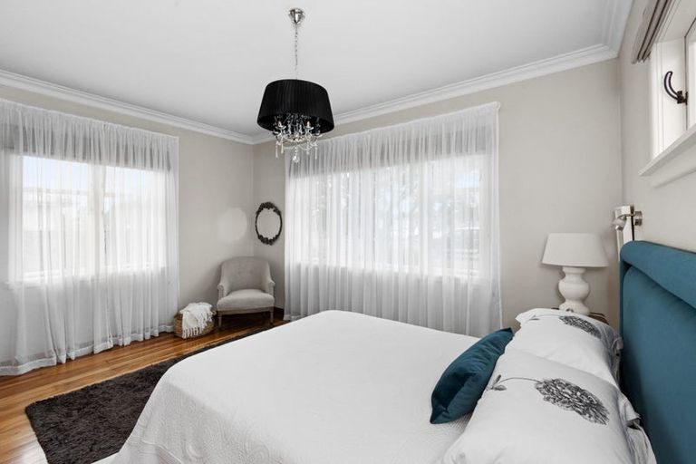 Photo of property in 153 Gloucester Street, Taradale, Napier, 4112