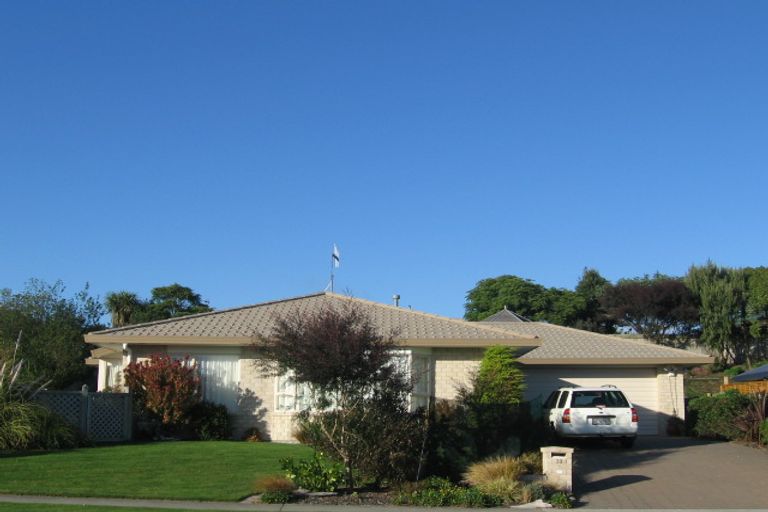 Photo of property in 39 Realm Drive, Paraparaumu, 5032