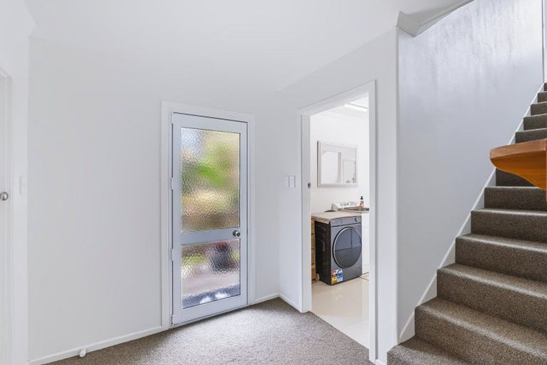 Photo of property in 142c Ngamotu Road, Spotswood, New Plymouth, 4310