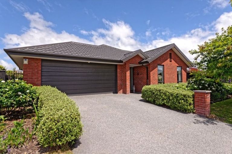 Photo of property in 10 Koura Drive, Rangiora, 7400