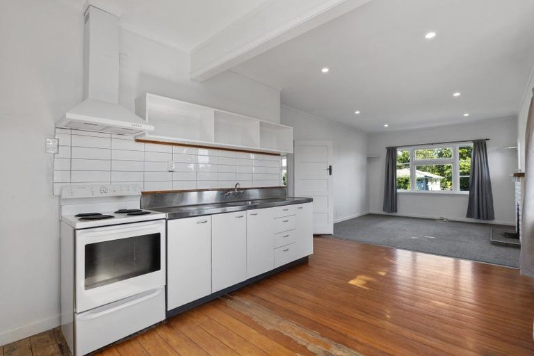 Photo of property in 63 Brois Street, Frankleigh Park, New Plymouth, 4310