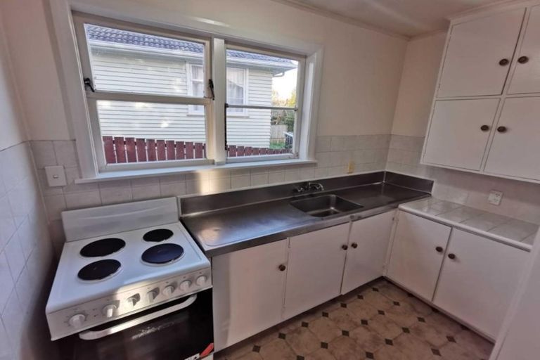 Photo of property in 8 Tui Crescent, Manurewa, Auckland, 2102