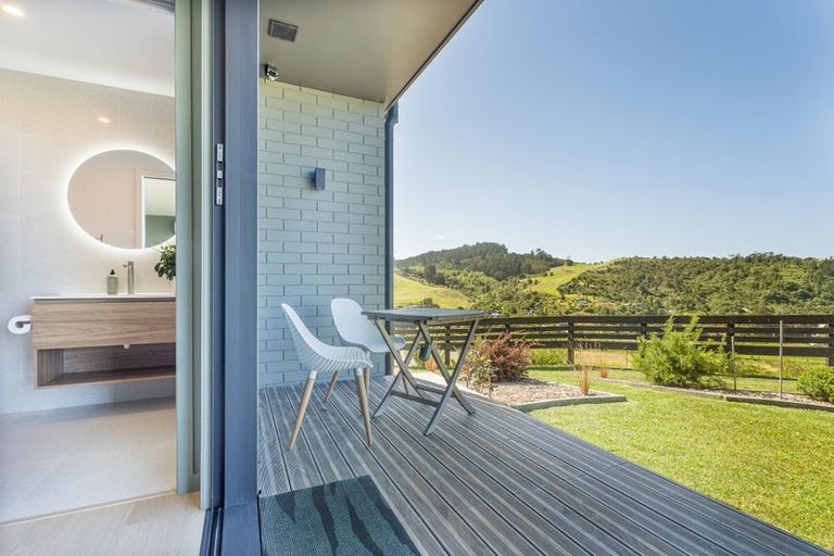 Photo of property in 7 Mason Rise, Tairua, 3508