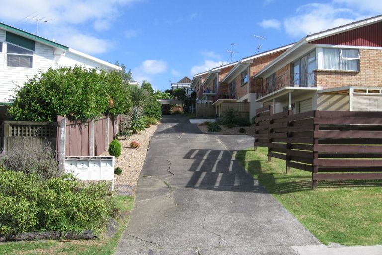 Photo of property in 4/15 Zion Road, Birkenhead, Auckland, 0626
