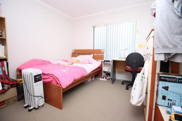 Photo of property in 13 Meridian Court, Oteha, Auckland, 0632