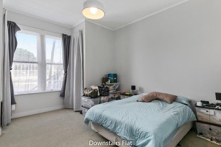 Photo of property in 82 Tinakori Road, Thorndon, Wellington, 6011