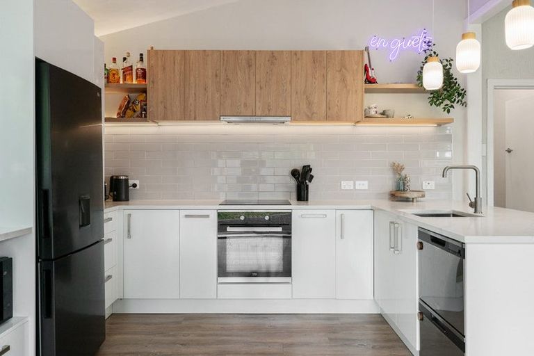 Photo of property in 1/27 Arthur Road, Hillpark, Auckland, 2102