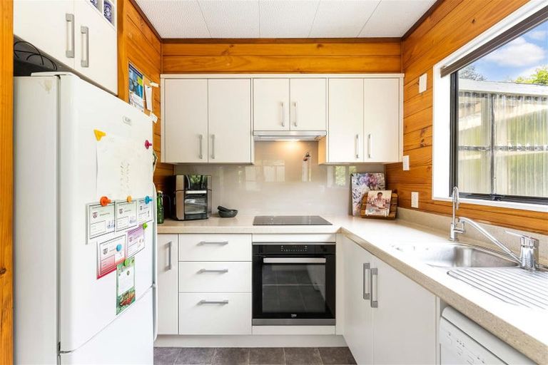 Photo of property in 121 Onemana Drive, Onemana, Whangamata, 3691