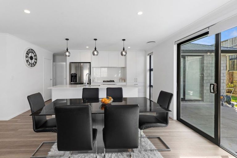 Photo of property in 25 Whakaturou Crescent, Pyes Pa, Tauranga, 3112