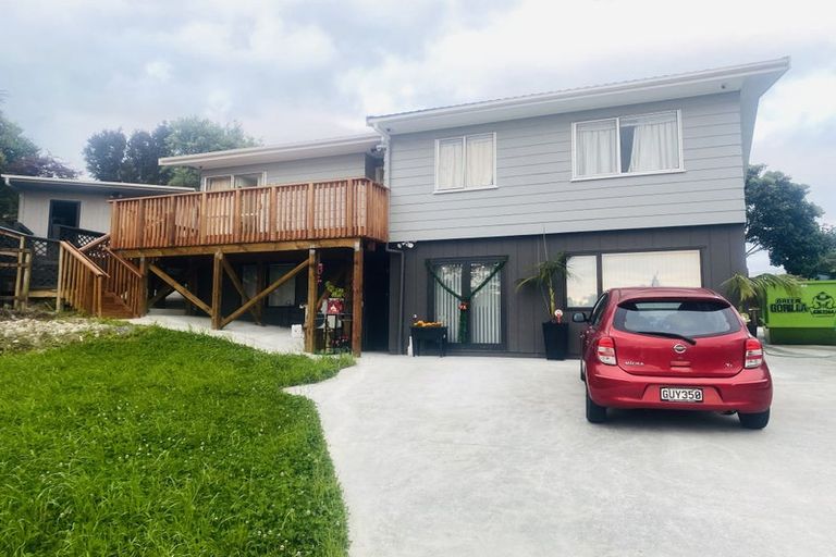 Photo of property in 38 Alidade Place, Massey, Auckland, 0614