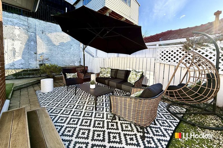 Photo of property in 104 Forbury Road, Saint Clair, Dunedin, 9012