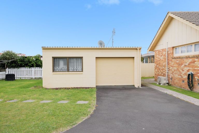 Photo of property in 8a Carisbrooke Street, Katikati, 3129