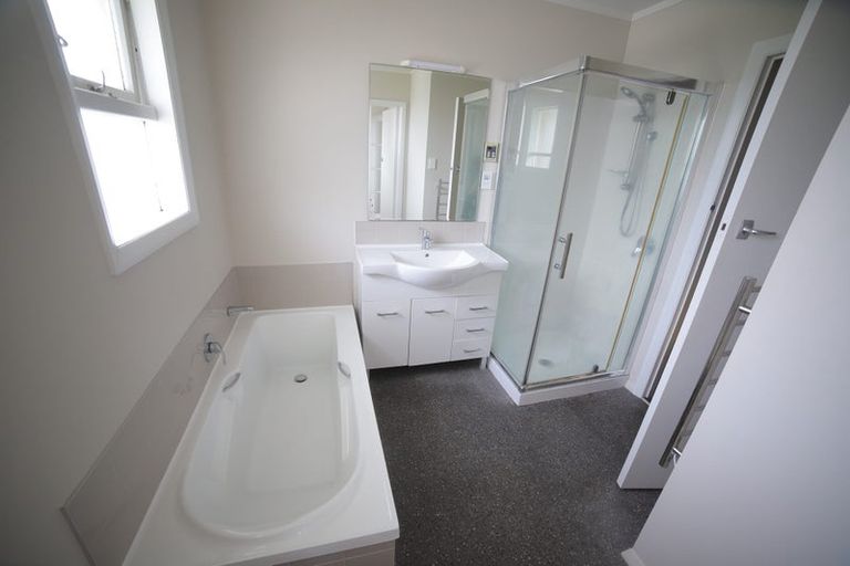 Photo of property in 17 Forsyth Street, St Andrews, Hamilton, 3200