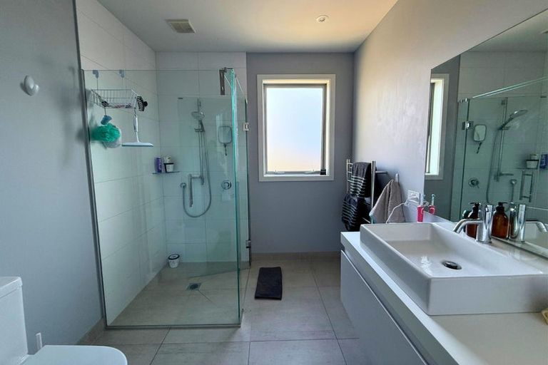 Photo of property in 63 Minaret Ridge, Wanaka, 9305