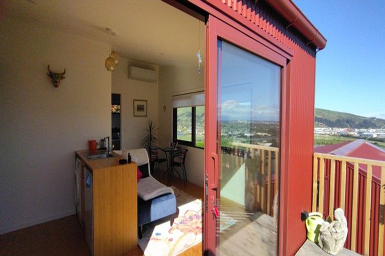 Photo of property in 9 Challis Place, Mount Pleasant, Christchurch, 8081