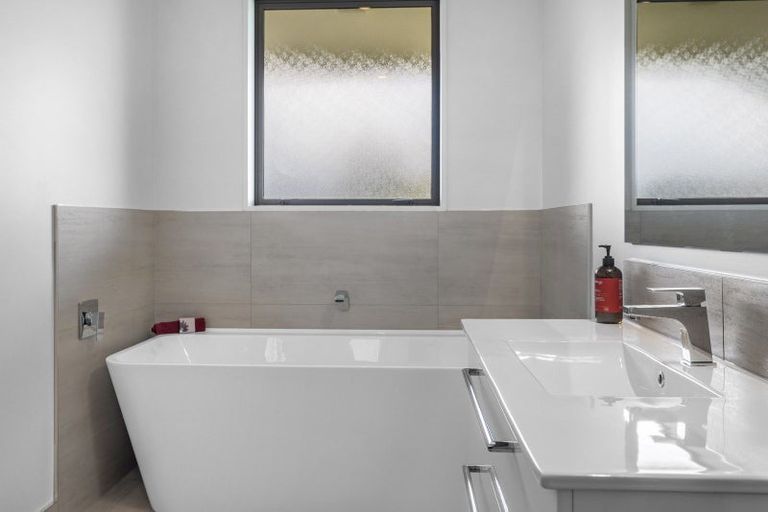 Photo of property in 61 Loburn Whiterock Road, Loburn, Rangiora, 7472