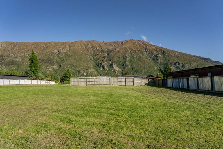 Photo of property in 3 Lakefield Close, Kingston, Athol, 9793