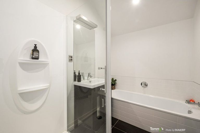 Photo of property in 2/26 Wright Street, Mount Cook, Wellington, 6021