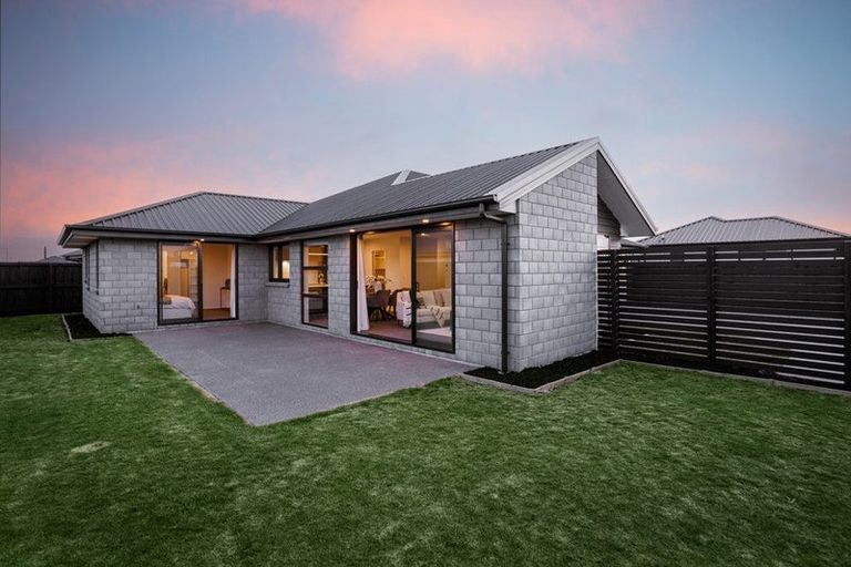 Photo of property in 9 Marcoola Drive, Rolleston, 7614